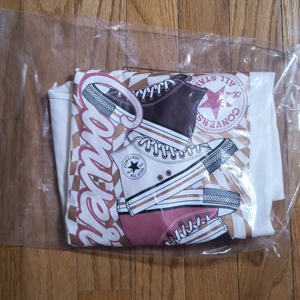 Converse long sleeve